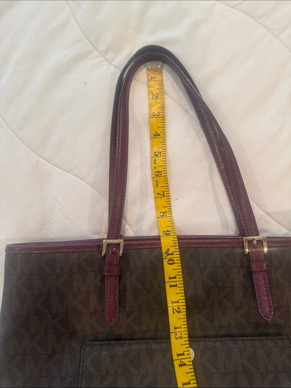 Michael Kors brown jet set medium travel bag with burgundy handles and trim - Picture 7 of 13